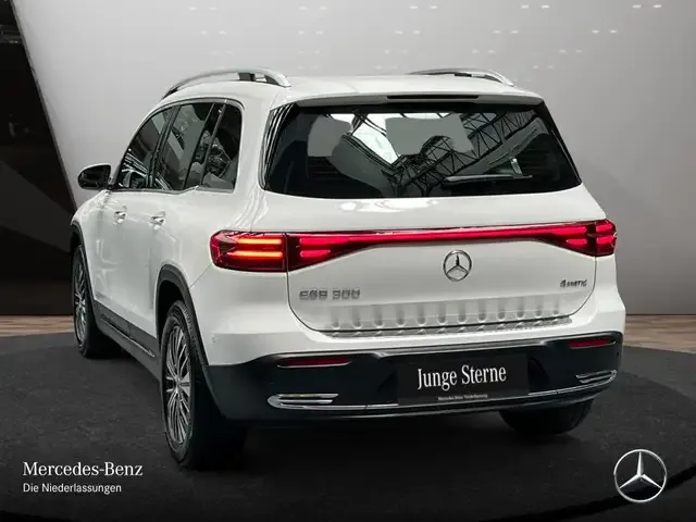 Mercedes-Benz EQB 300