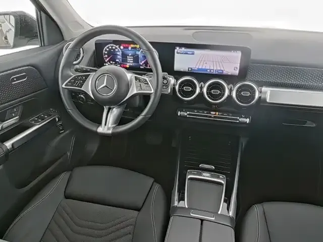 Mercedes-Benz GLB 180