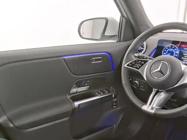 Mercedes-Benz EQB 350