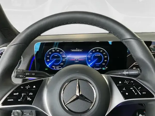 Mercedes-Benz EQB 350