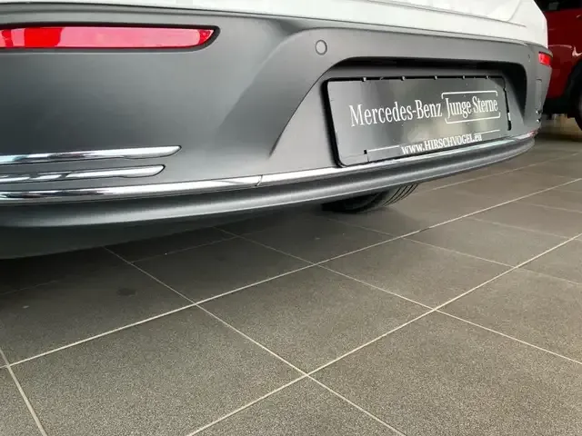 Mercedes-Benz EQB 350
