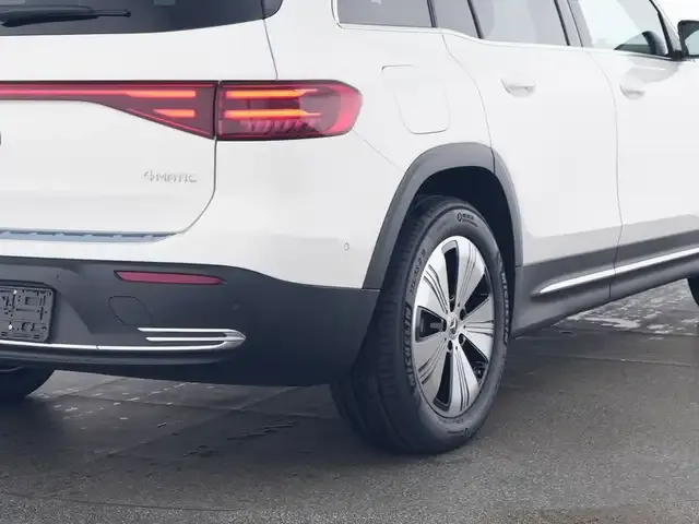 Mercedes-Benz EQB 350