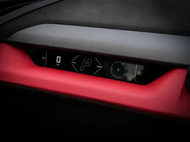 Lamborghini Revuelto
