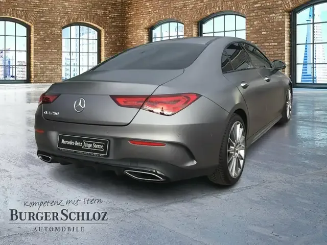 Mercedes-Benz CLA 250