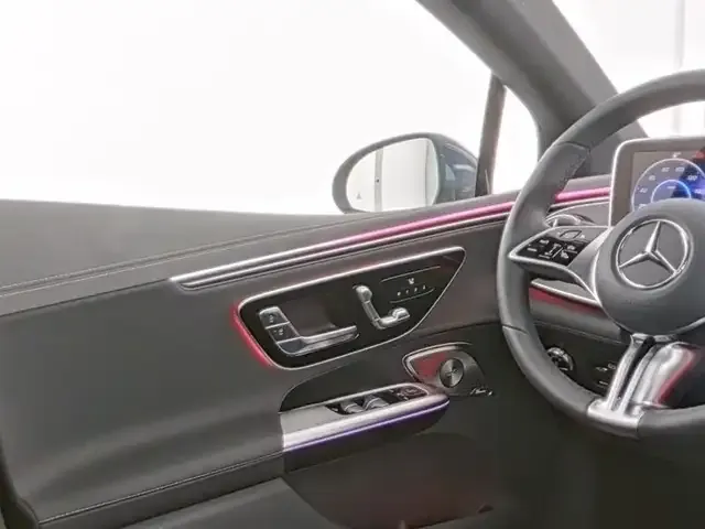 Mercedes-Benz EQE 300