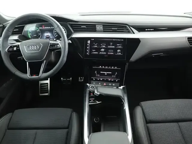 Audi Q8 e-tron