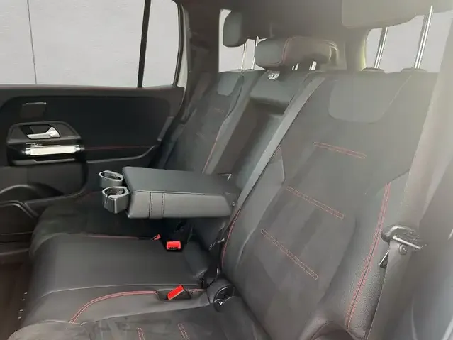 Mercedes-Benz GLB 250