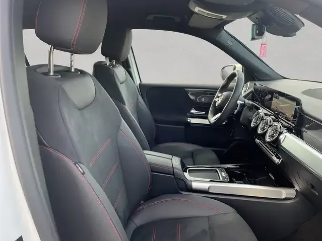 Mercedes-Benz GLB 250