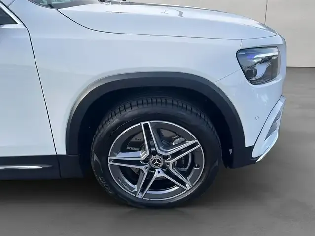 Mercedes-Benz GLB 250