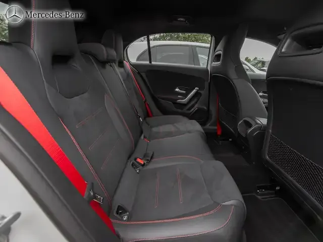 Mercedes-Benz A 35 AMG