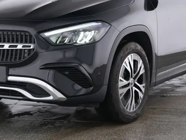 Mercedes-Benz GLA 180