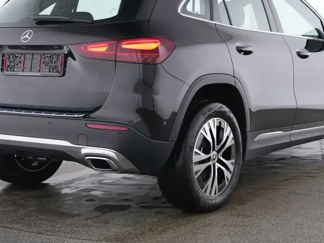 Mercedes-Benz GLA 180