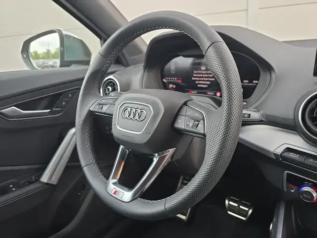 Audi SQ2