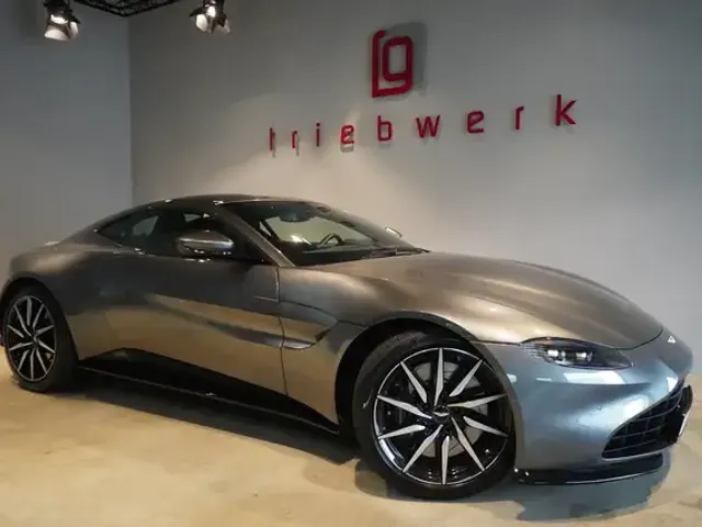 Aston Martin Vantage