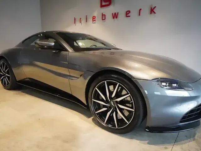 Aston Martin Vantage