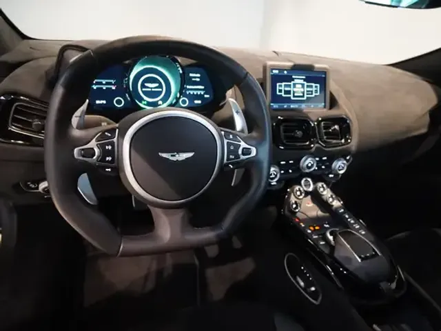 Aston Martin Vantage