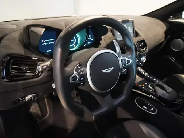 Aston Martin Vantage