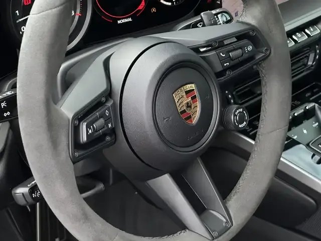 Porsche 992