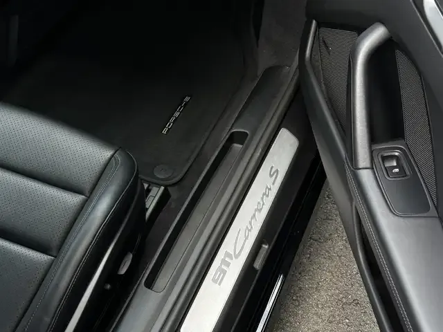 Porsche 992