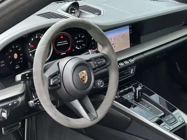 Porsche 992