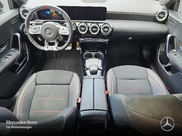 Mercedes-Benz A 35 AMG