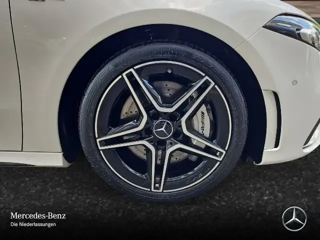 Mercedes-Benz A 35 AMG