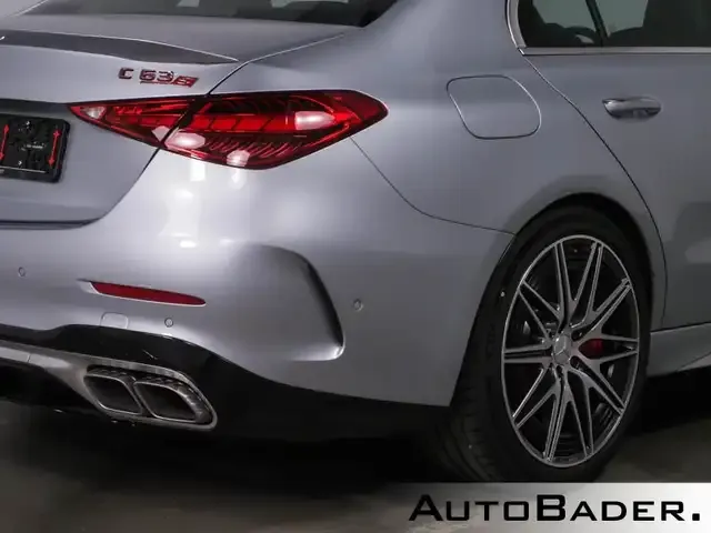Mercedes-Benz C 63 AMG