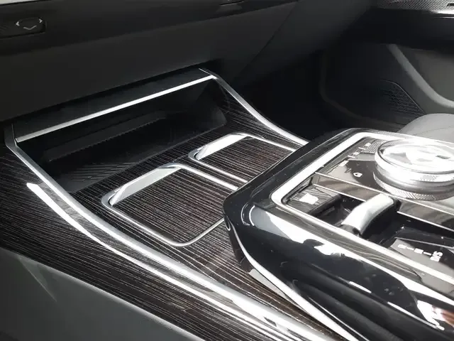 BMW 740