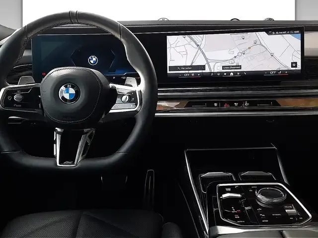 BMW 740