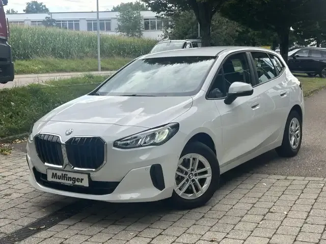 BMW 218