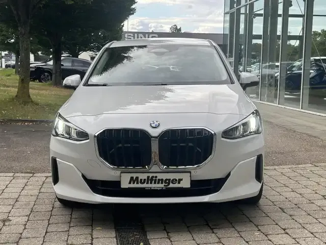 BMW 218