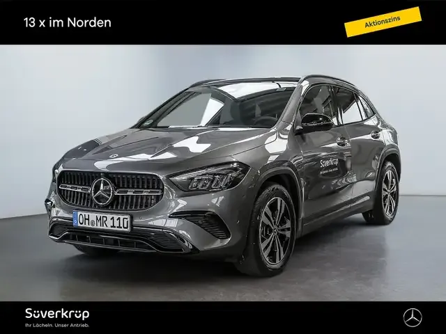 Mercedes-Benz GLA 200