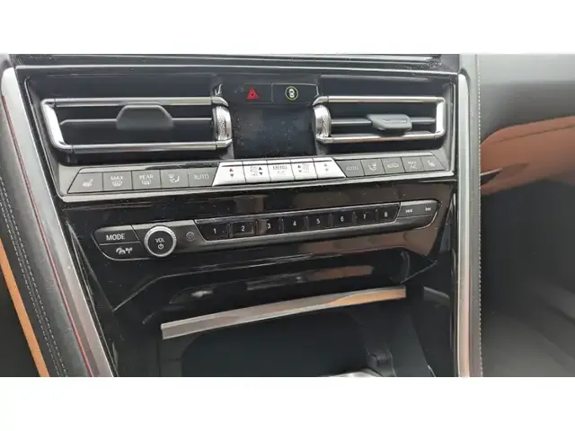BMW 840