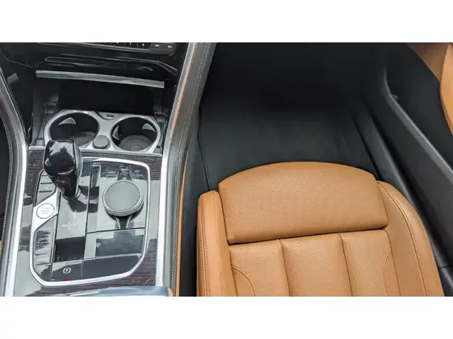 BMW 840