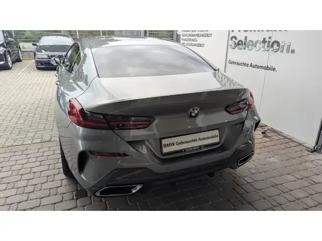 BMW 840