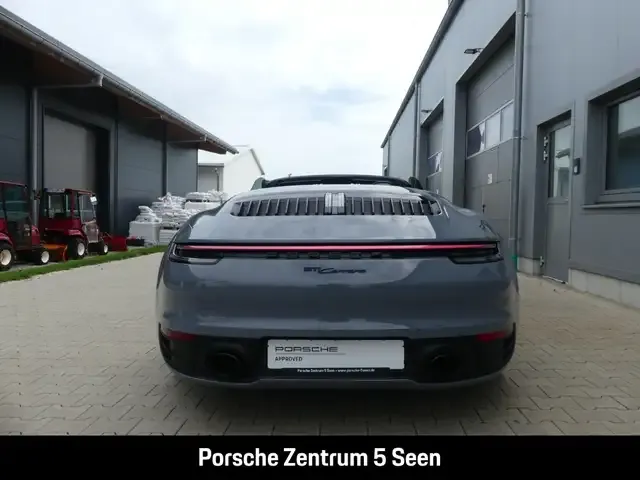 Porsche 992