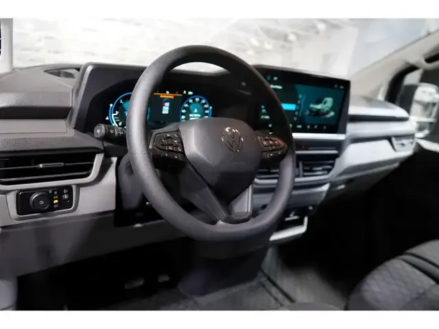 Volkswagen T7 Transporter