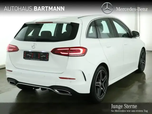 Mercedes-Benz B 200