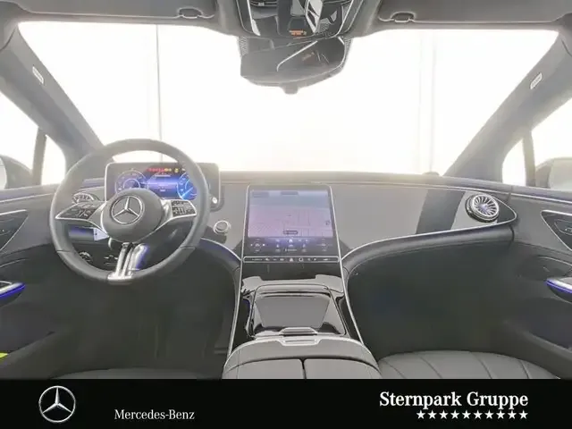 Mercedes-Benz EQE 300