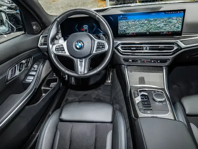BMW 330