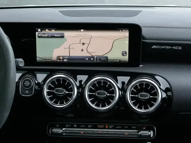 Mercedes-Benz CLA 35 AMG