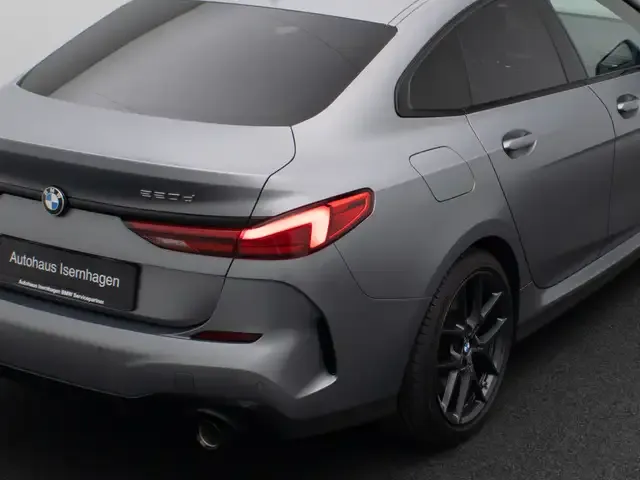BMW 220