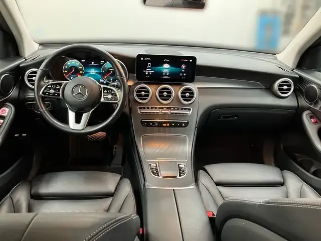 Mercedes-Benz GLC 300