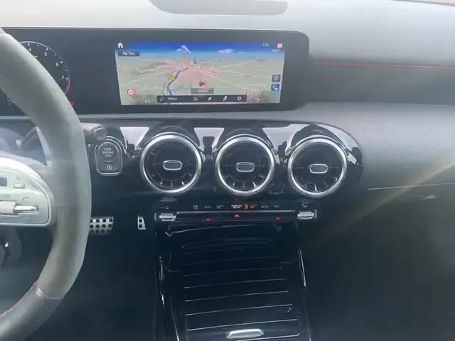 Mercedes-Benz A 45 AMG