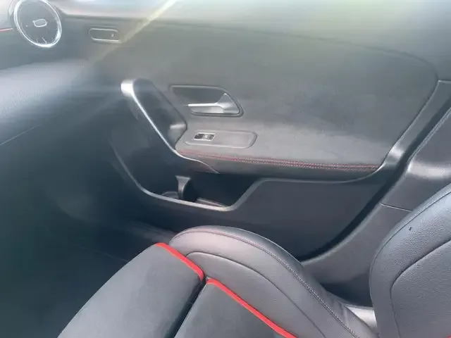 Mercedes-Benz A 45 AMG