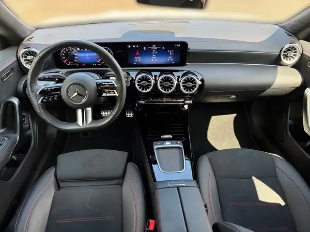 Mercedes-Benz CLA 180