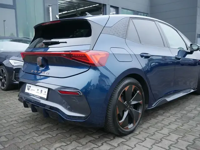 CUPRA Born