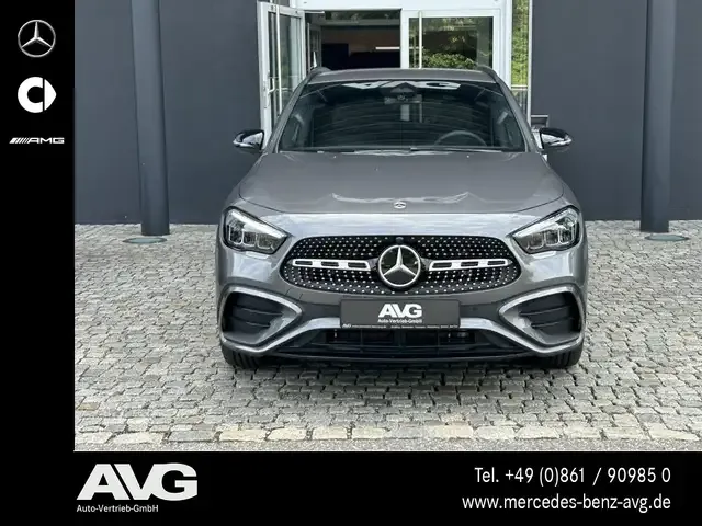 Mercedes-Benz GLA 200