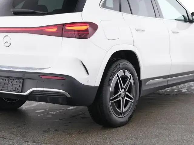 Mercedes-Benz EQA 250
