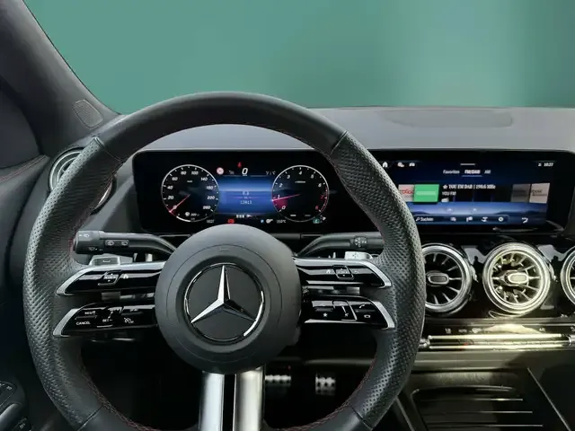 Mercedes-Benz GLA 220